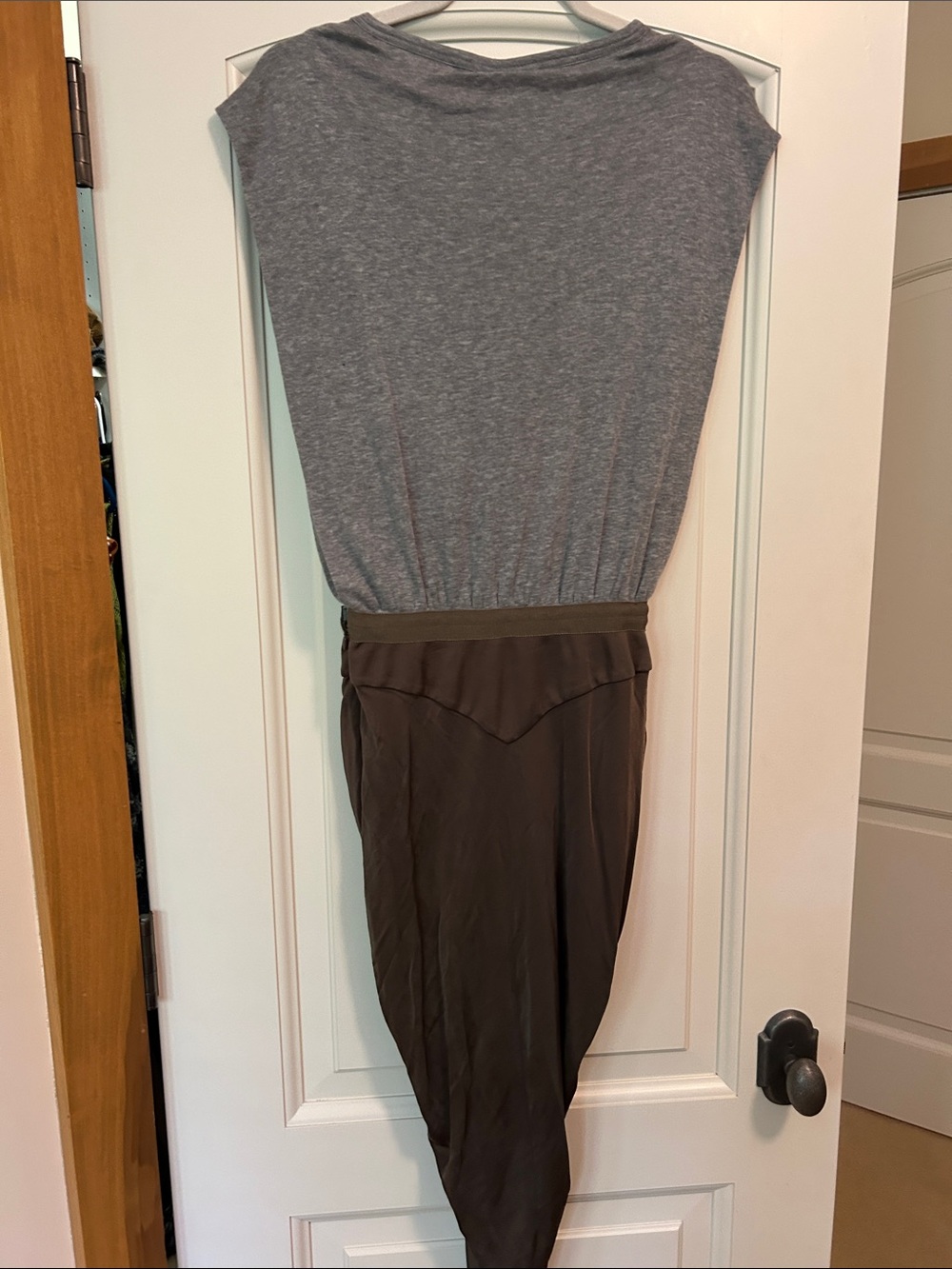 Alexander Wang Gray Ribbed Knit Top with Twist Detail - Picture 6 of 9